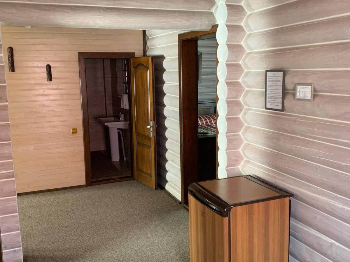 Готель Жди Ня Єво Instagram Zhdenievo Hotel ชเดนิเยโว ภายนอก รูปภาพ