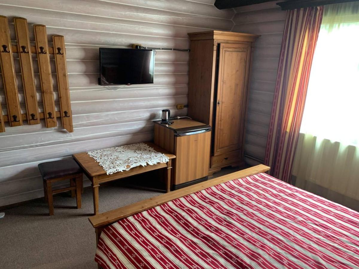 Готель Жди Ня Єво Instagram Zhdenievo Hotel ชเดนิเยโว ภายนอก รูปภาพ